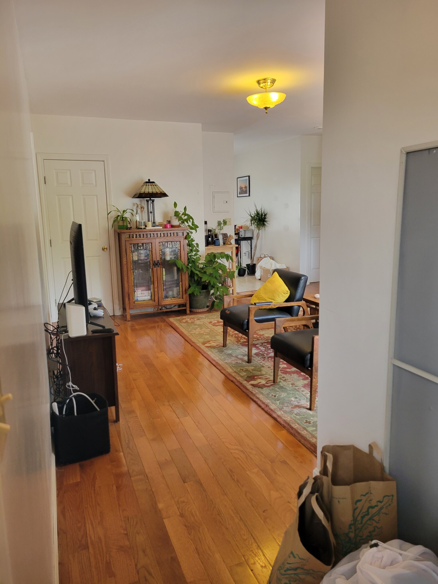 2 bed, 1 bath apartment for rent at 10 Morgan Pl Unit 2, Nonantum — photo 6 of 12