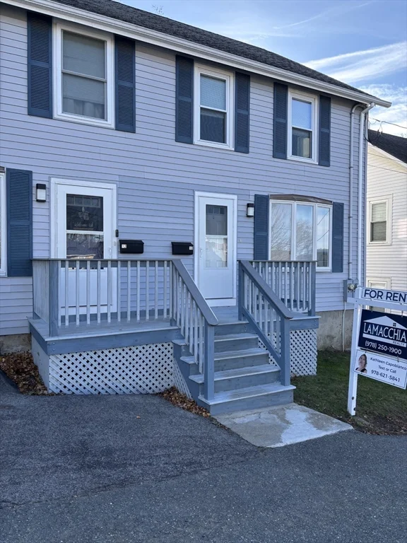 2 bed, 1 bath apartment for rent at 10 Moulton Ct Unit 10, Beverly