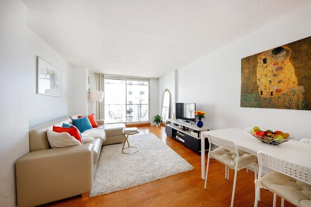 1 bed, 1 bath apartment for rent at 10 Museum Way Unit 1027, East Cambridge — photo 4 of 21