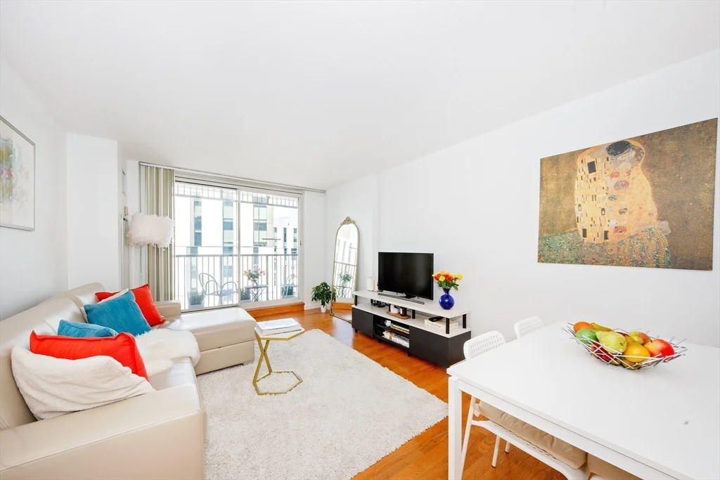 1 bed, 1 bath apartment for rent at 10 Museum Way Unit 1027, East Cambridge — photo 2 of 21