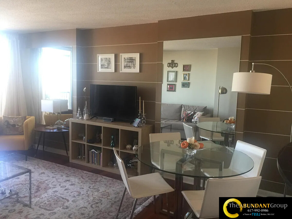 1 bed, 1 bath apartment for rent at 10 Museum Way Unit 1727, East Cambridge — photo 1 of 34
