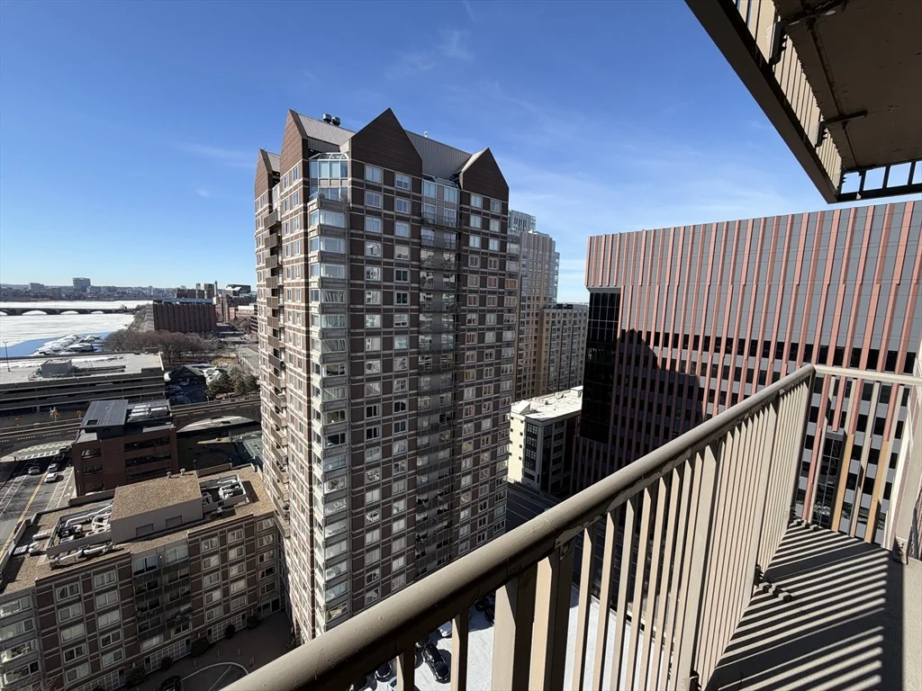 1 bed, 1 bath apartment for rent at 10 Museum Way Unit 1923, East Cambridge — photo 25 of 39