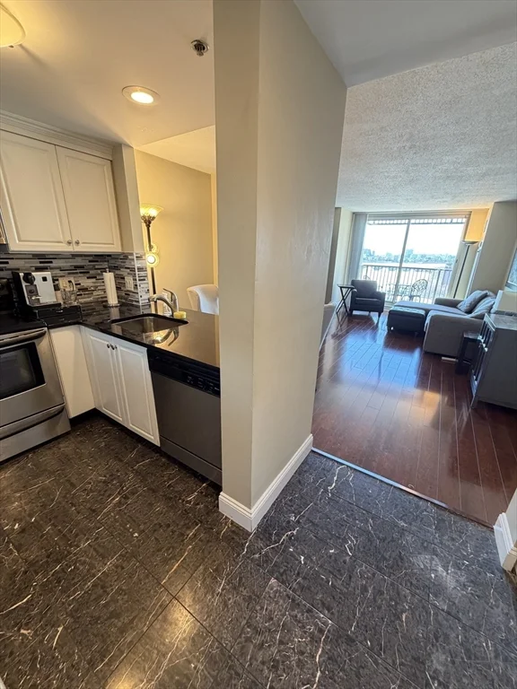 1 bed, 1 bath apartment for rent at 10 Museum Way Unit 1923, East Cambridge — photo 20 of 39
