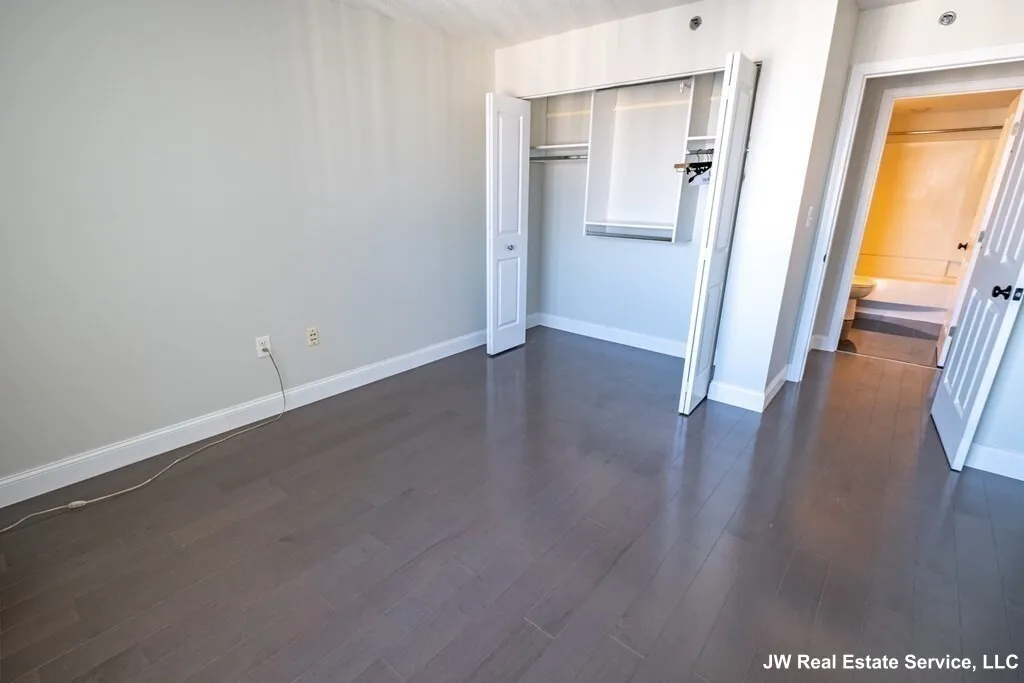 1 bed, 1 bath apartment for rent at 10 Museum Way Unit 1928, East Cambridge — photo 11 of 21