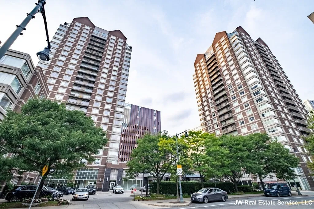 1 bed, 1 bath apartment for rent at 10 Museum Way Unit 1928, East Cambridge — photo 1 of 21