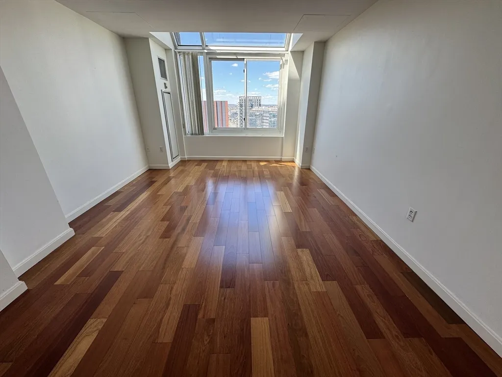 1 bed, 1 bath apartment for rent at 10 Museum Way Unit 2425, East Cambridge — photo 1 of 38