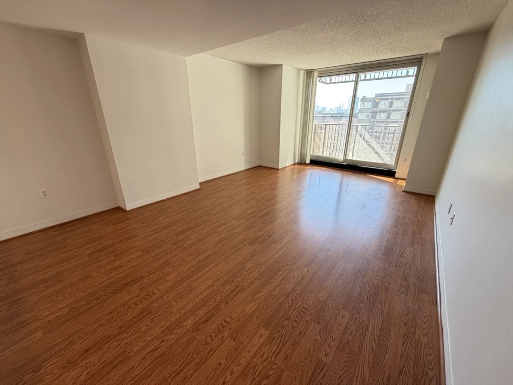 1 bed, 1 bath apartment for rent at 10 Museum Way Unit 523, East Cambridge — photo 1 of 31