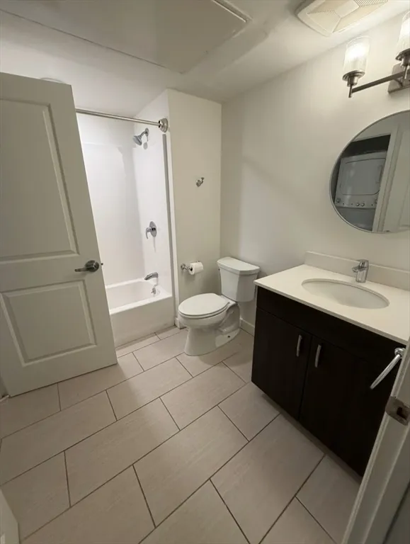 2 bed, 1 bath apartment for rent at 10 Myrtle Unit 5-1B, Waltham — photo 9 of 11