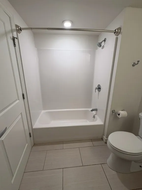 2 bed, 1 bath apartment for rent at 10 Myrtle Unit 5-1B, Waltham — photo 10 of 11