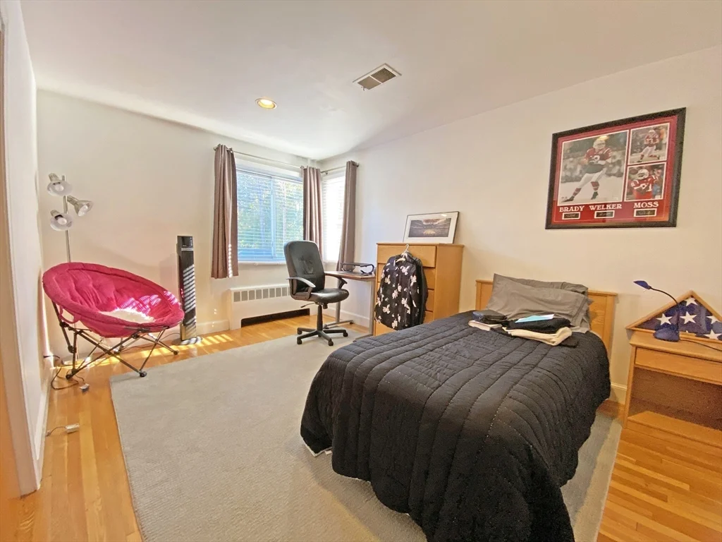 3 bed, 2 bath apartment for rent at 10 Nardone Rd, Newton Center — photo 9 of 19