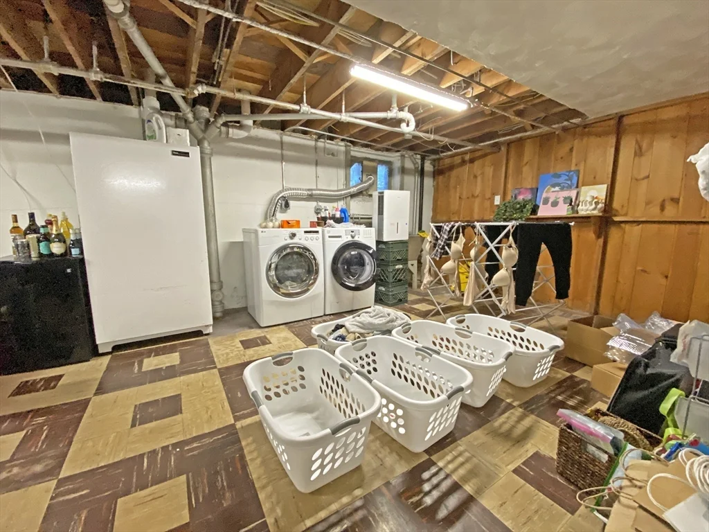 3 bed, 2 bath apartment for rent at 10 Nardone Rd, Newton Center — photo 17 of 19