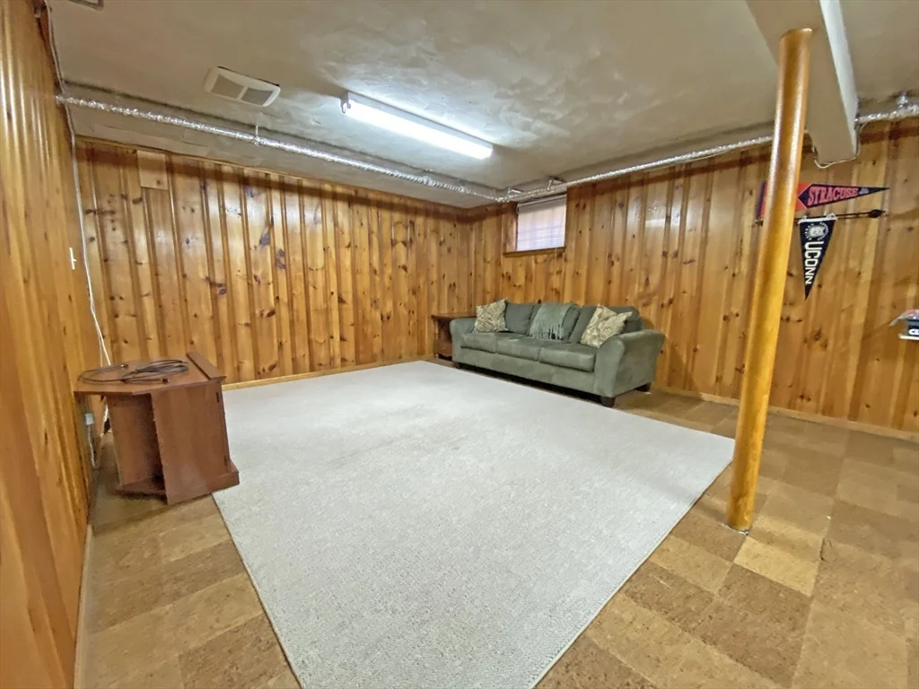 3 bed, 2 bath apartment for rent at 10 Nardone Rd, Newton Center — photo 15 of 19