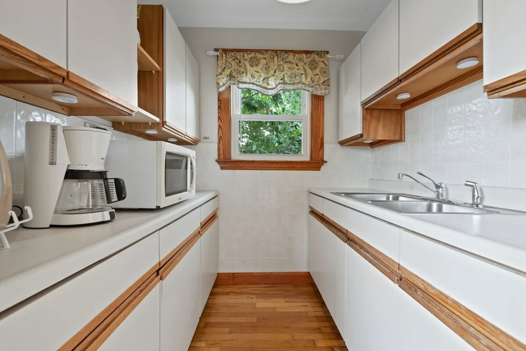 2 bed, 1 bath apartment for rent at 10 Newcastle Rd Unit 2, Peabody — photo 9 of 19
