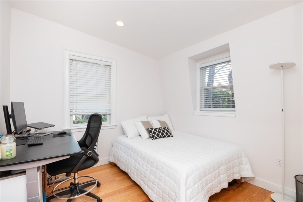 2 bed, 1 bath apartment for rent at `10 Noble Ct Unit 1, East Boston — photo 9 of 13