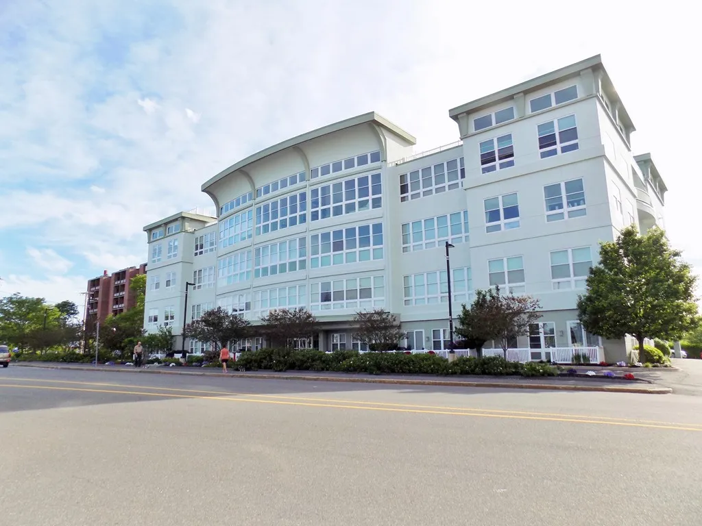 Studio bed, 1 bath apartment for rent at 10 Ocean Ave Unit 301, Revere Beach — photo 1 of 18