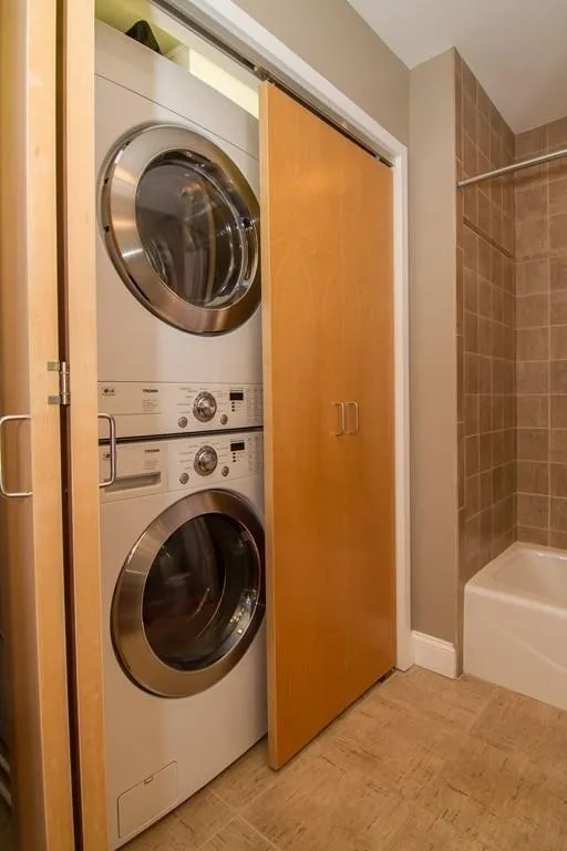 Studio bed, 1 bath apartment for rent at 10 Ocean Ave Unit 301, Revere Beach — photo 9 of 18