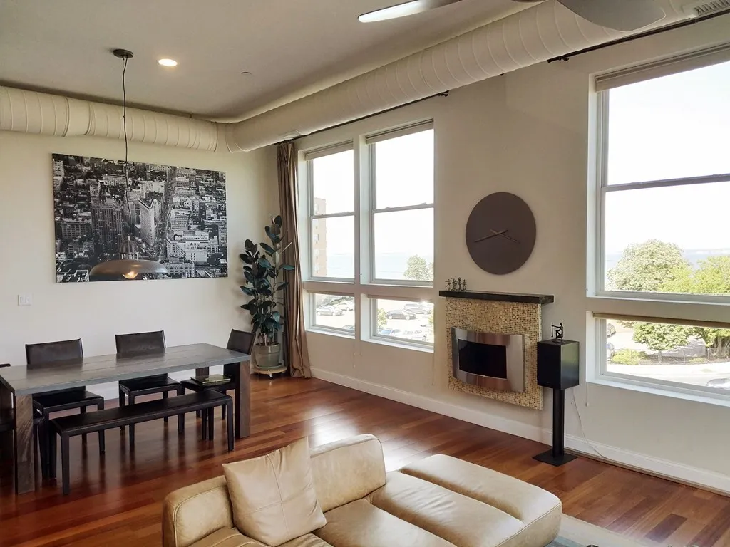 Studio bed, 1 bath apartment for rent at 10 Ocean Ave Unit 301, Revere Beach — photo 6 of 18