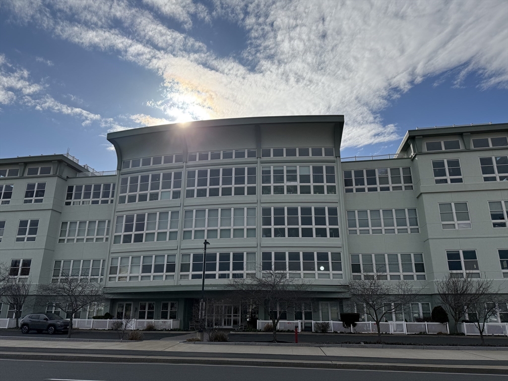 1 bed, 2 bath apartment for rent at 10 Ocean Ave Unit 402, Revere Beach — photo 15 of 17