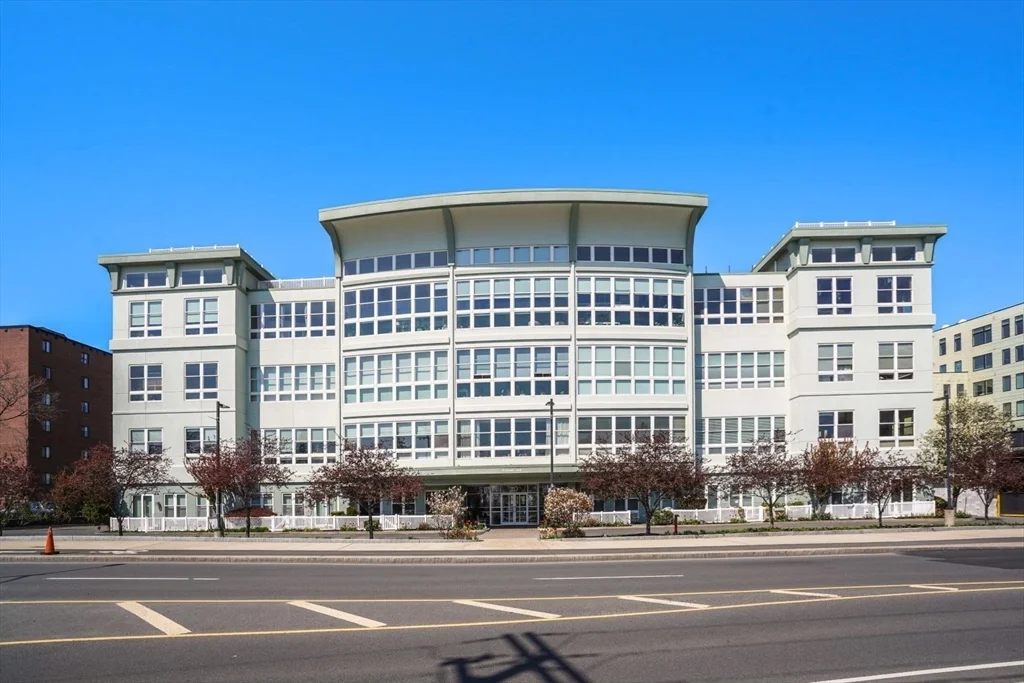 1 bed, 2 bath apartment for rent at 10 Ocean Ave Unit 414, Revere Beach — photo 23 of 24