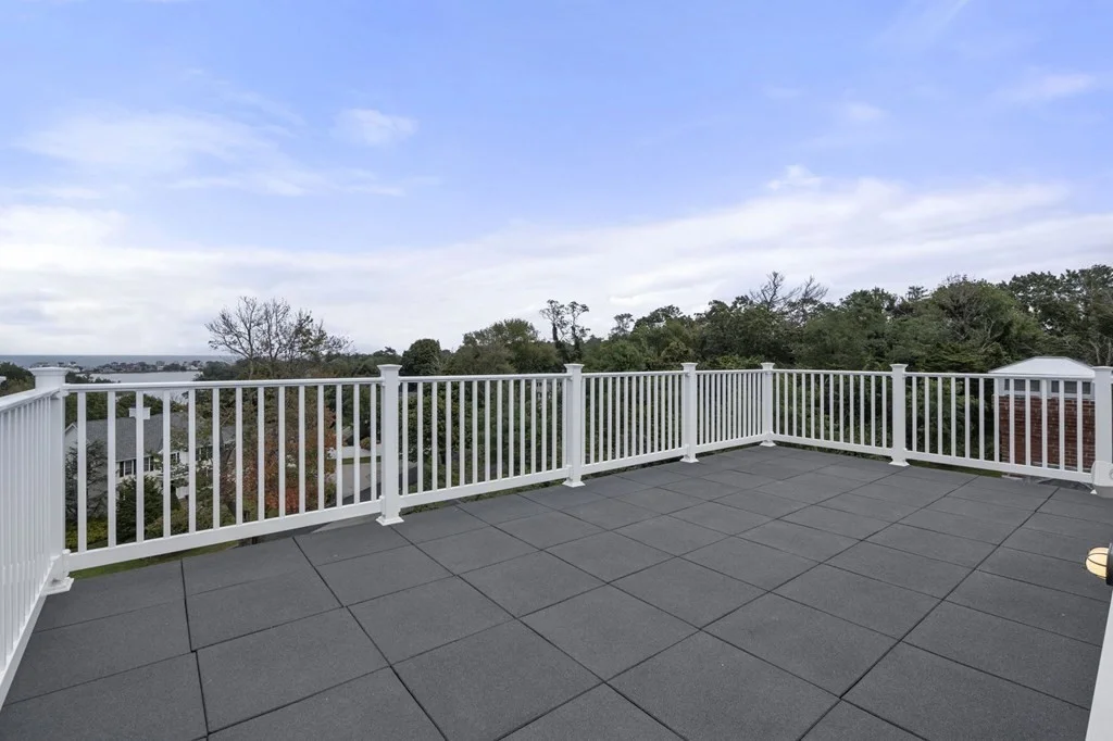 4 bed, 4+ bath apartment for rent at 10 Ocean Ledge Dr, Cohasset — photo 38 of 41