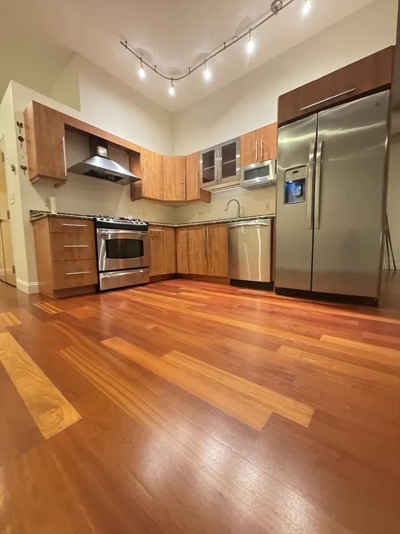 1 bed, 1 bath apartment for rent at 10 Ocean Unit 4004, Revere — photo 6 of 17