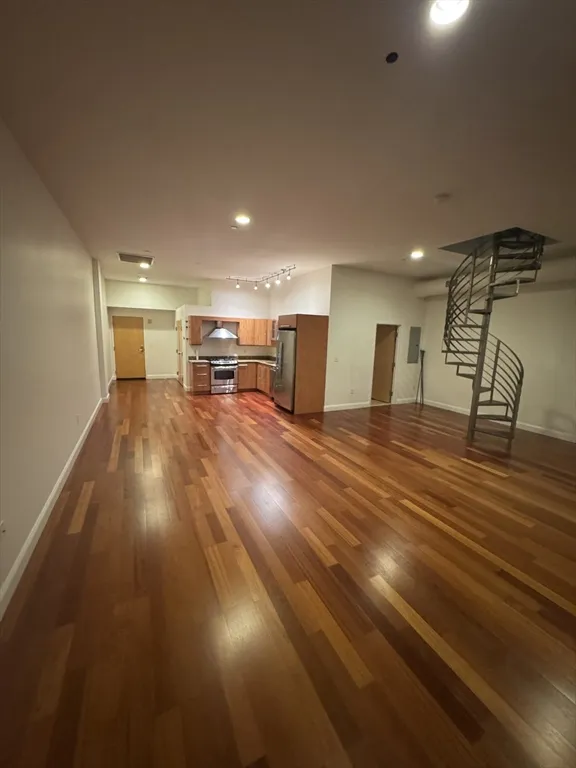 1 bed, 1 bath apartment for rent at 10 Ocean Unit 4004, Revere — photo 13 of 17
