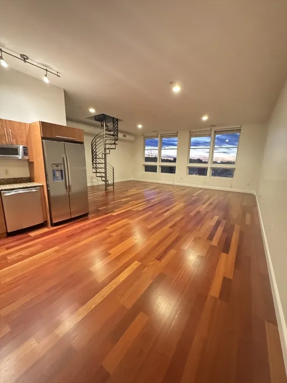 1 bed, 1 bath apartment for rent at 10 Ocean Unit 4004, Revere — photo 7 of 17