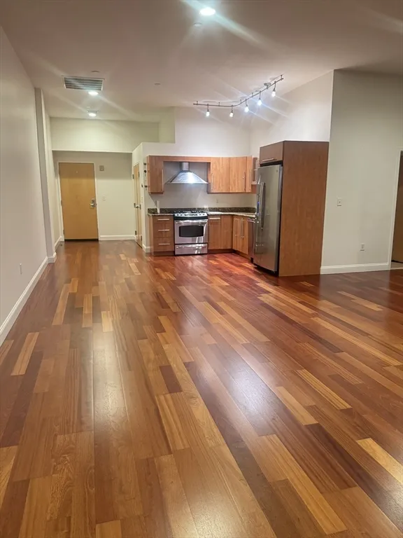 1 bed, 1 bath apartment for rent at 10 Ocean Unit 4004, Revere — photo 14 of 17