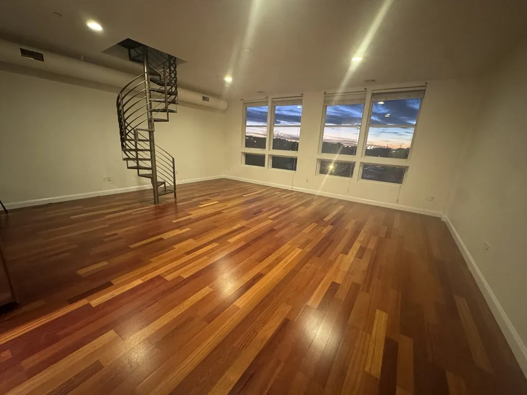 1 bed, 1 bath apartment for rent at 10 Ocean Unit 4004, Revere — photo 9 of 17