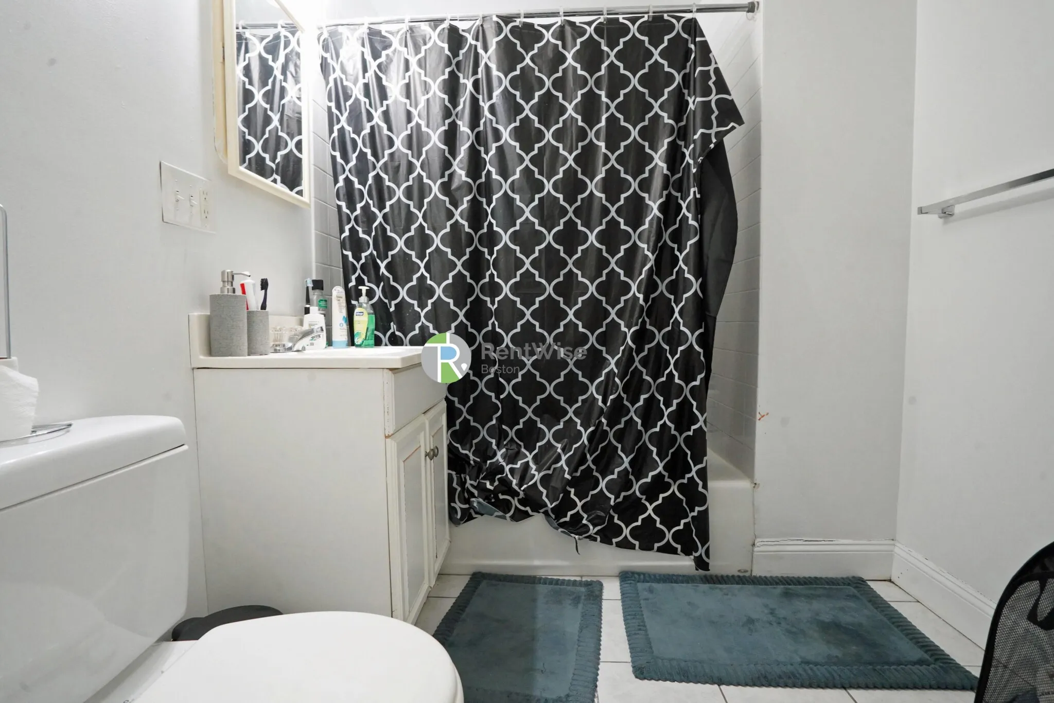 Studio bed, 1 bath apartment for rent at 10 Orkney Rd Unit C, Brighton — photo 7 of 12