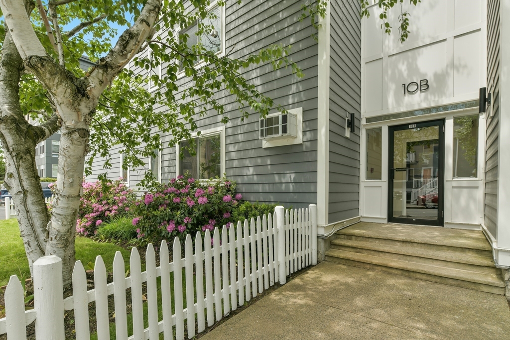 2 bed, 2 bath apartment for rent at 10 Orleans St Unit 106, East Boston — photo 25 of 34
