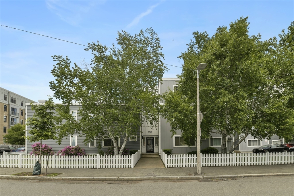 2 bed, 2 bath apartment for rent at 10 Orleans St Unit 106, East Boston — photo 28 of 34