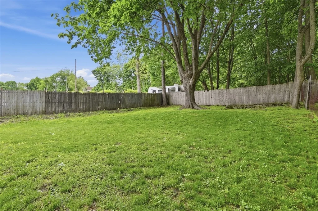 2 bed, 1 bath apartment for rent at 10 Oswald St Unit 1, Worcester — photo 18 of 21