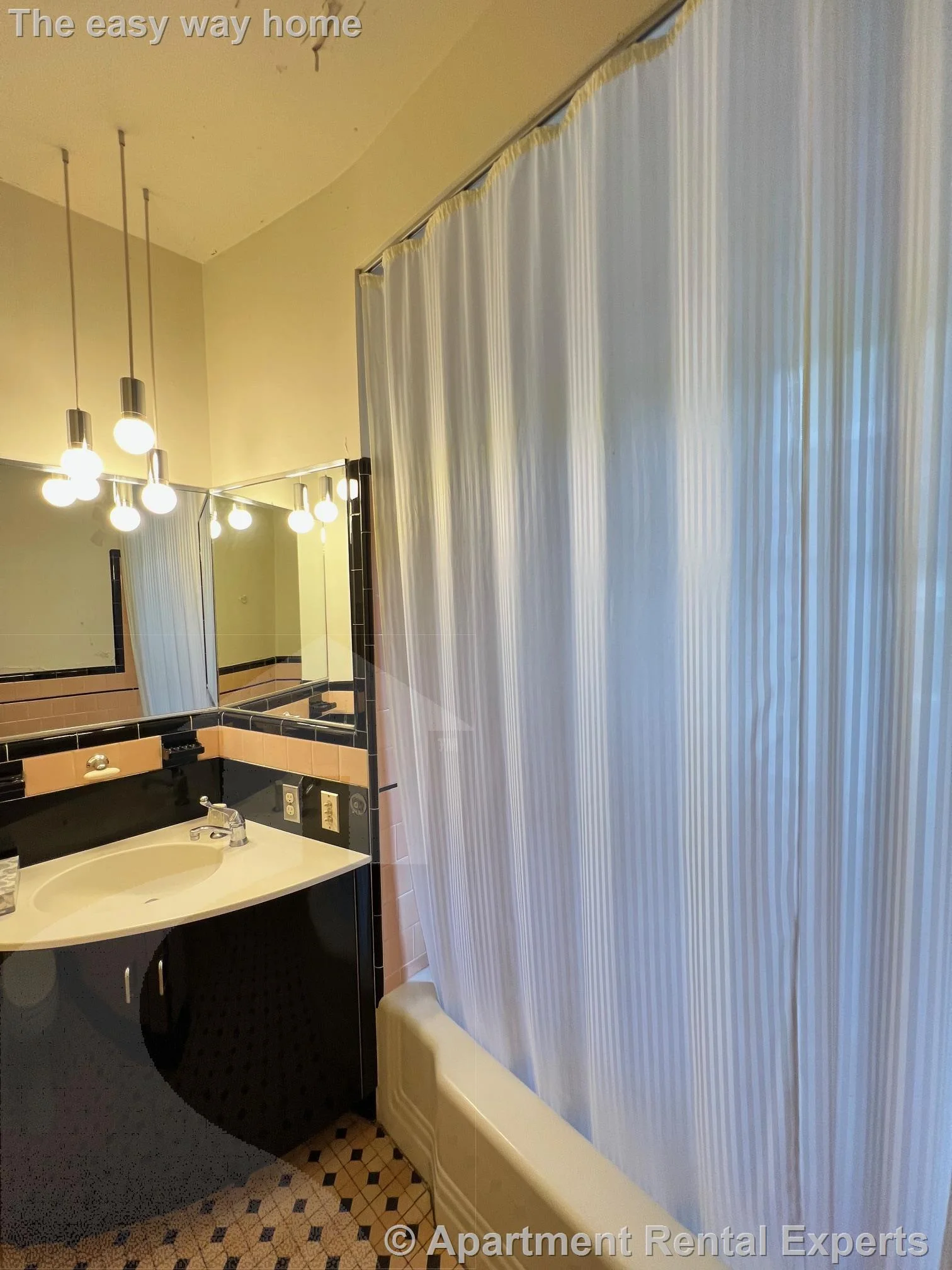 5 bed, 2 bath apartment for rent at 10 Packard Ave Unit 2, Tufts — photo 10 of 28