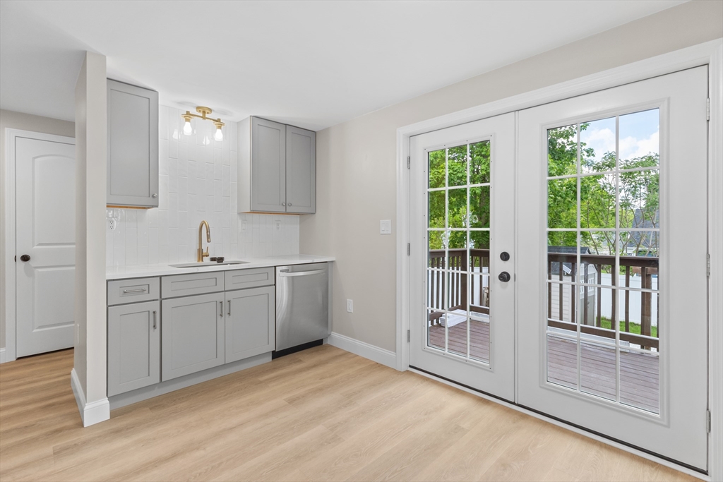 2 bed, 1 bath apartment for rent at 10 Paris Ave Unit A, Worcester — photo 12 of 27