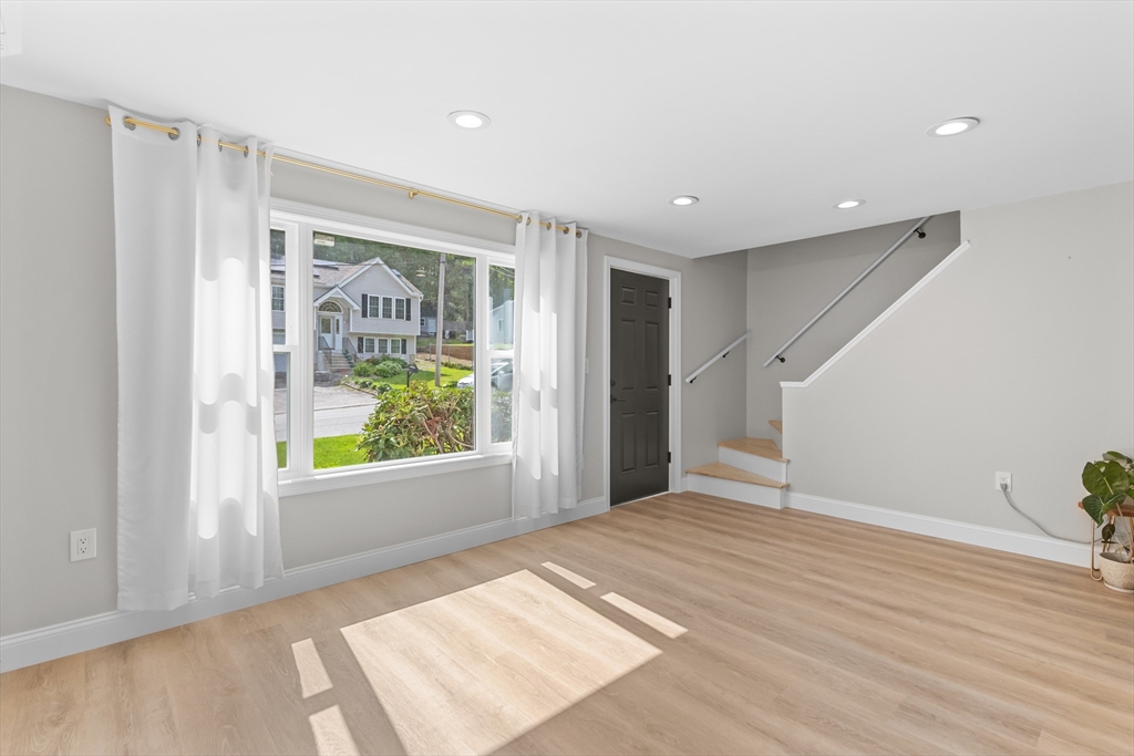 2 bed, 1 bath apartment for rent at 10 Paris Ave Unit A, Worcester — photo 6 of 27