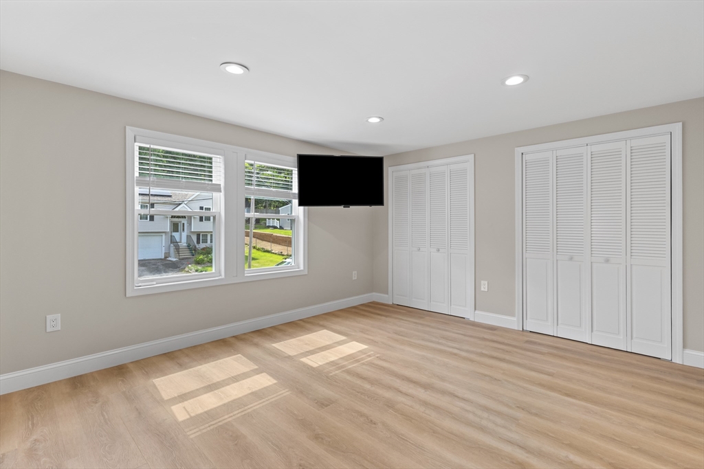 2 bed, 1 bath apartment for rent at 10 Paris Ave Unit A, Worcester — photo 17 of 27