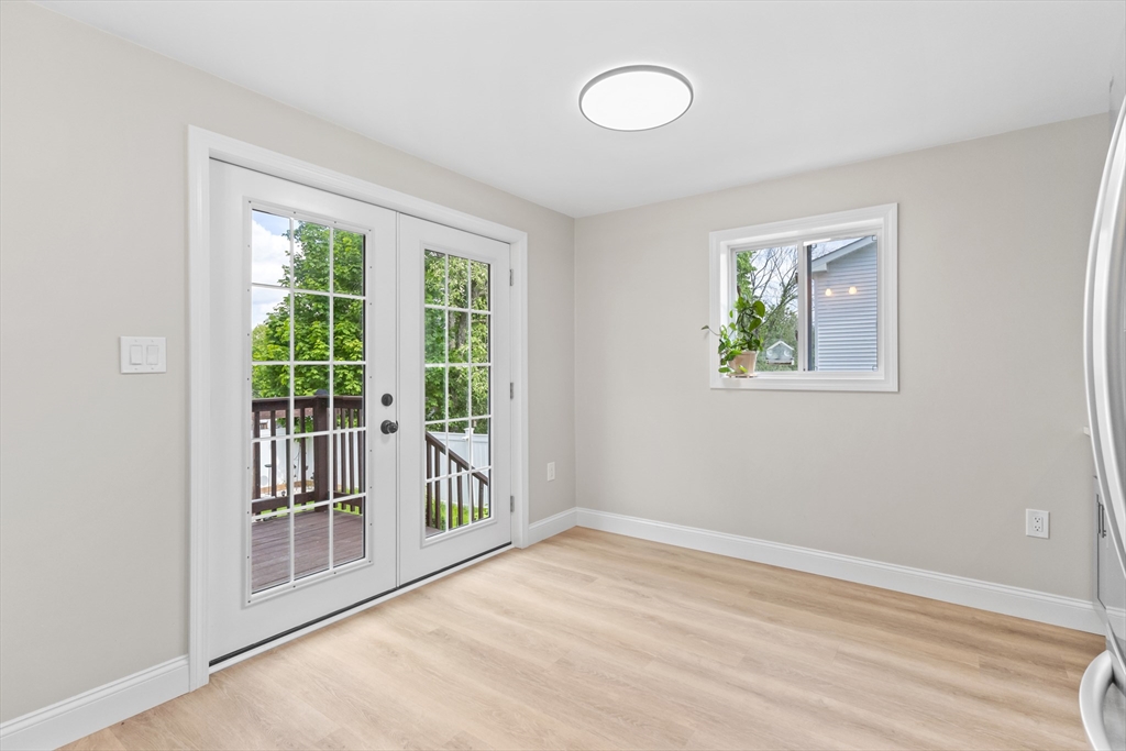 2 bed, 1 bath apartment for rent at 10 Paris Ave Unit A, Worcester — photo 11 of 27