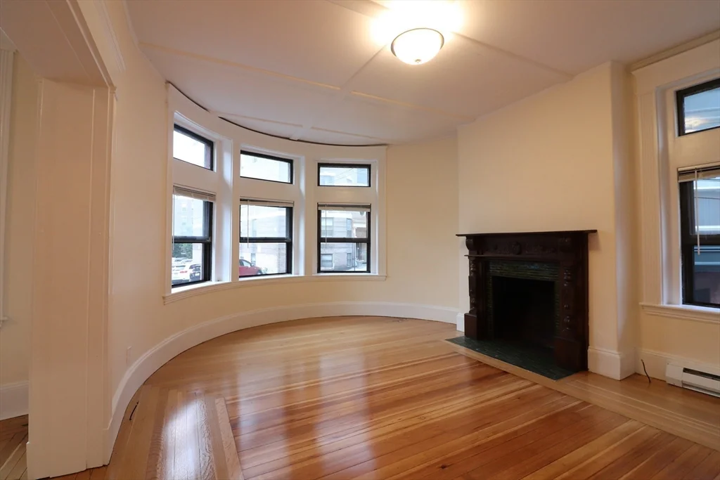 3 bed, 1 bath apartment for rent at 10 Park St Unit 1, Coolidge Corner — photo 5 of 22