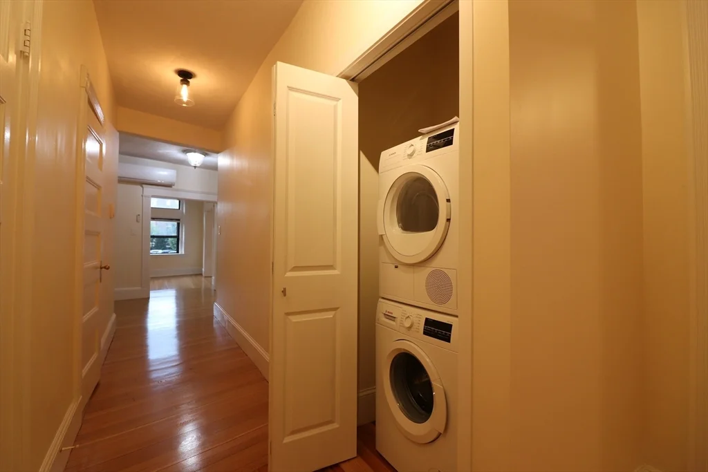 3 bed, 1 bath apartment for rent at 10 Park St Unit 1, Coolidge Corner — photo 19 of 22