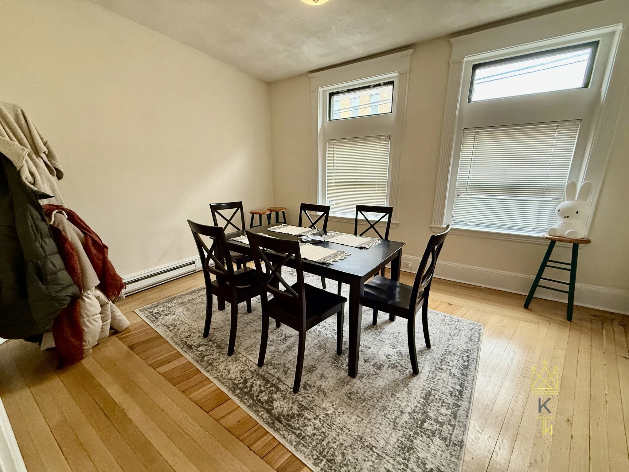 3 bed, 1 bath apartment for rent at 10 Park St Unit 1, Griggs Park — photo 3 of 22