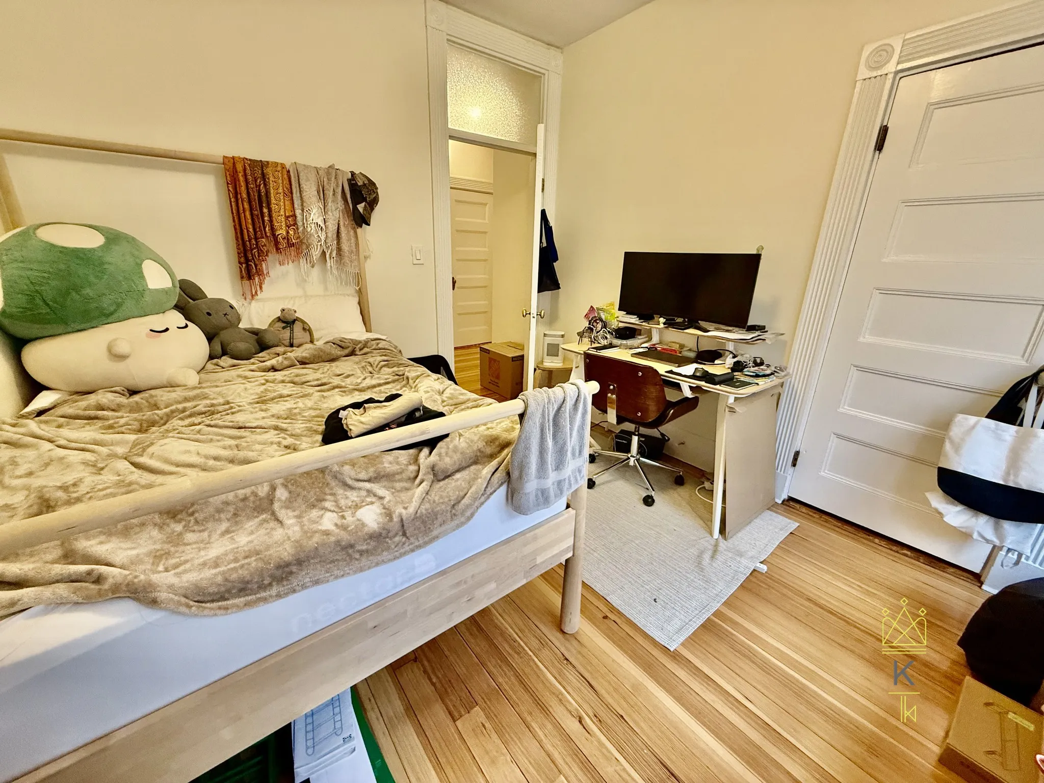 3 bed, 1 bath apartment for rent at 10 Park St Unit 1, Griggs Park — photo 8 of 22