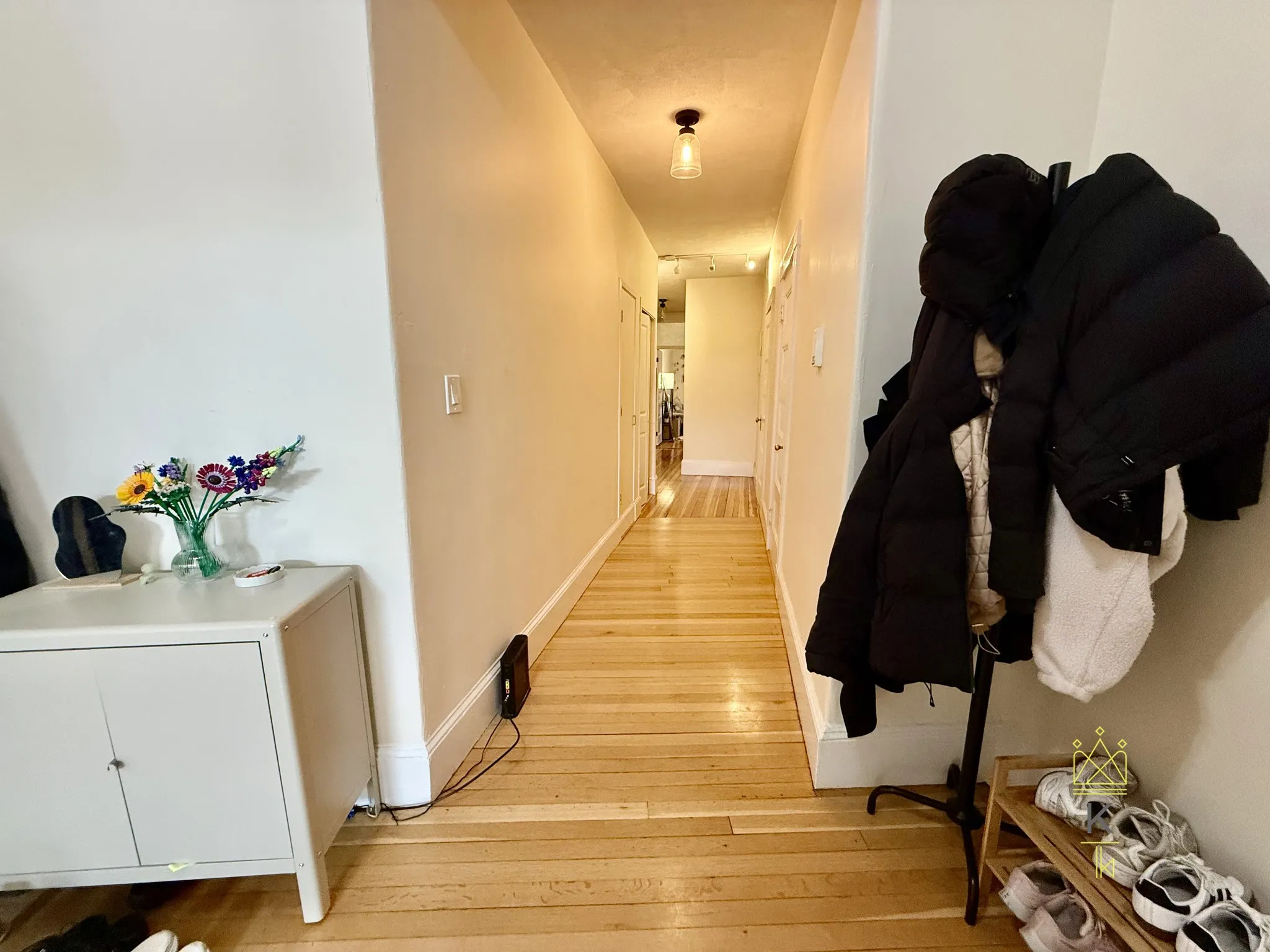 3 bed, 1 bath apartment for rent at 10 Park St Unit 1, Griggs Park — photo 12 of 22