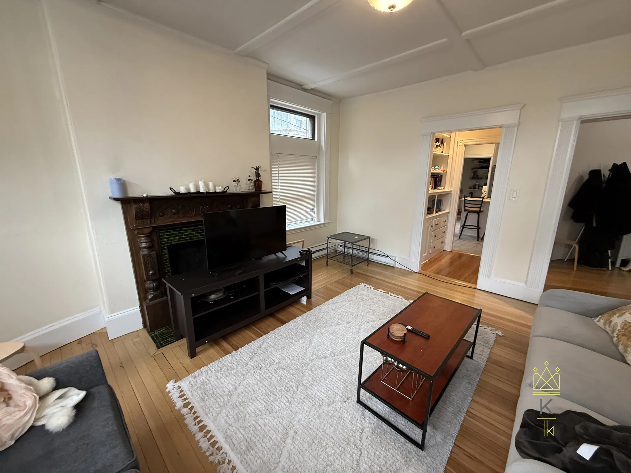3 bed, 1 bath apartment for rent at 10 Park St Unit 1, Griggs Park — photo 2 of 22