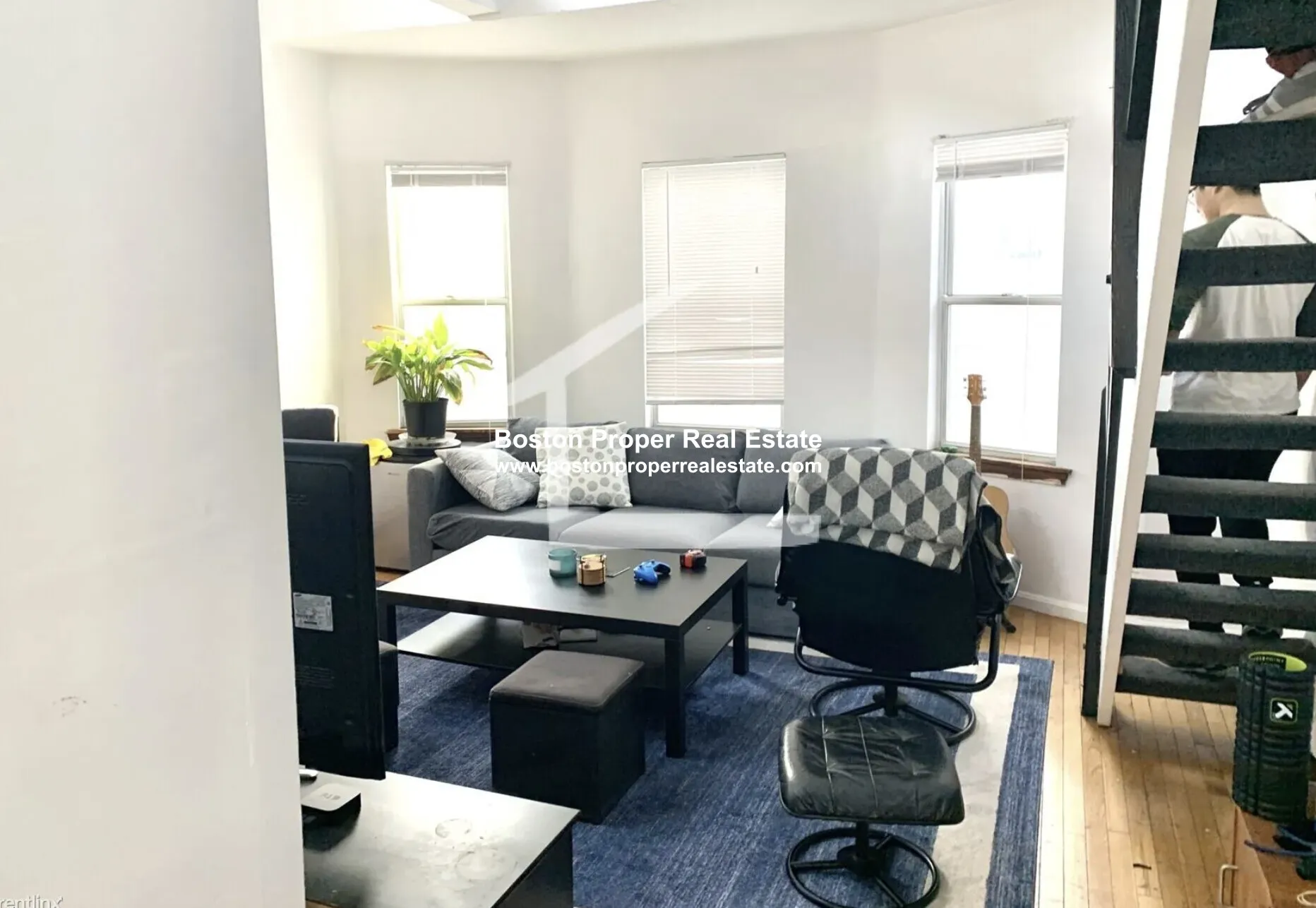 5 bed, 2 bath apartment for rent at 10 Parker Hill Ave Unit 2A, Coolidge Corner — photo 1 of 14