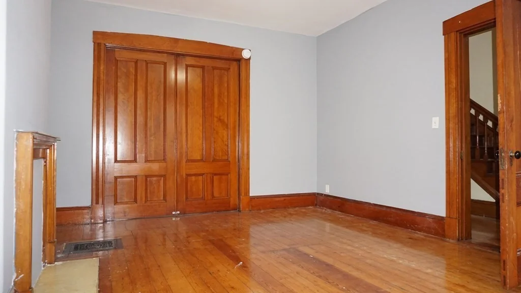 6 bed, 2.5 bath apartment for rent at 10 Parkman St Unit 1, Dorchester — photo 8 of 19