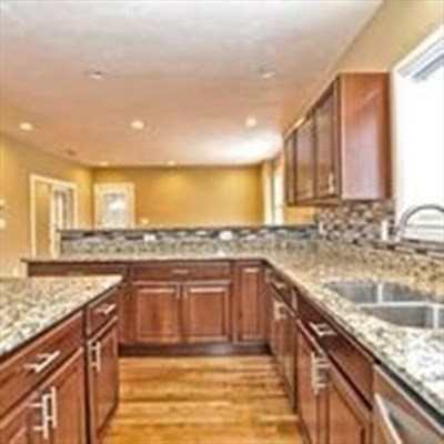 3 bed, 2 bath apartment for rent at 10 Peabody St, Worcester — photo 3 of 16