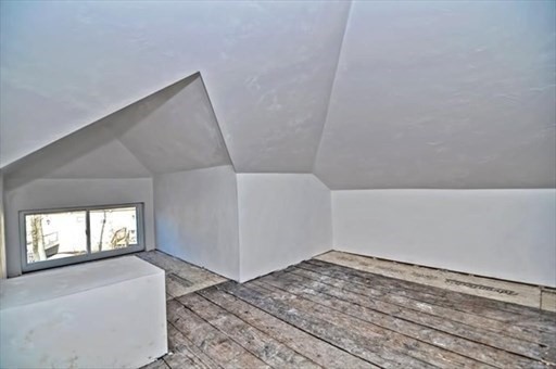 3 bed, 2 bath apartment for rent at 10 Peabody St, Worcester — photo 16 of 16