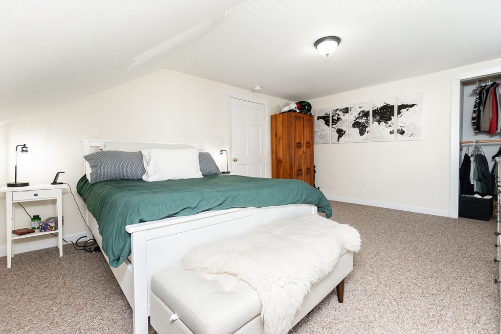 3 bed, 2 bath apartment for rent at 10 Pearl St, Salem — photo 14 of 30