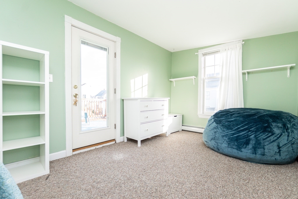 3 bed, 2 bath apartment for rent at 10 Pearl St, Salem — photo 17 of 30